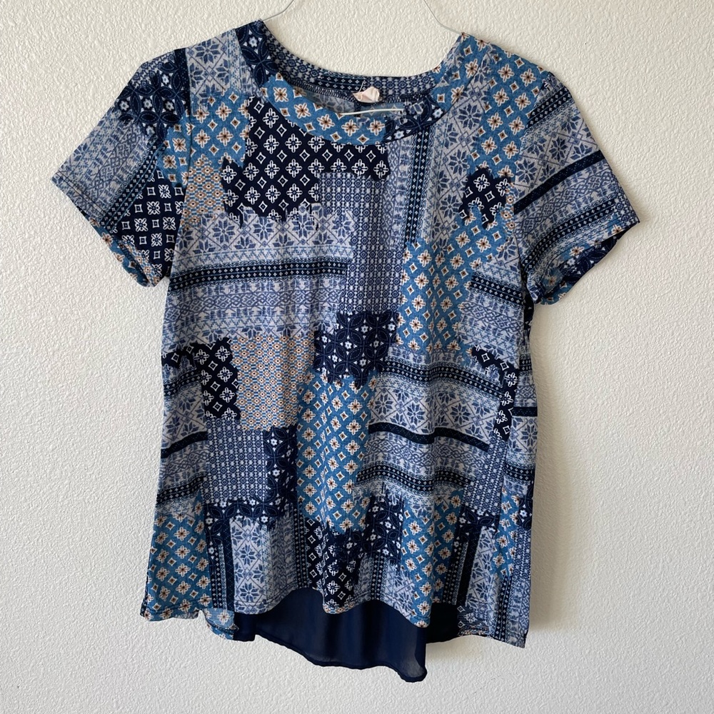 Womens blue short sleeve blouse